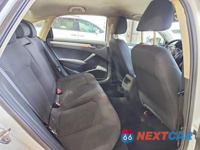 Zdjęcie 10 z 11 samochodu: 2016 VOLKSWAGEN PASSAT S VIN:1VWAT7A3XGC027693 - miniatura