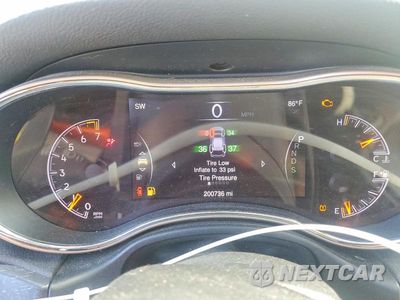 Zdjęcie 9 z 13 samochodu: 2015 JEEP GRAND CHEROKEE LAREDO VIN:1C4RJFAG3FC736859 - miniatura