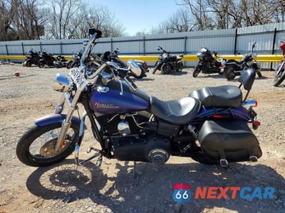 Trzecie zdjęcie samochodu z tyłu: 2010 HARLEY-DAVIDSON FXDB VIN:1HD1GX417AC309281 - miniatura