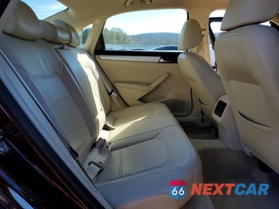 Zdjęcie 10 z 12 samochodu: 2013 VOLKSWAGEN PASSAT SE VIN:1VWBN7A30DC128803 - miniatura