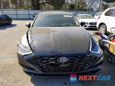 Piąte zdjęcie samochodu w środku: 2021 HYUNDAI SONATA LIMITED VIN:5NPEH4J22MH109851 - miniatura