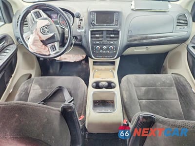 Zdjęcie 8 z 14 samochodu: 2013 DODGE GRAND CARAVAN SXT VIN:2C4RDGCG6DR686537 - miniatura