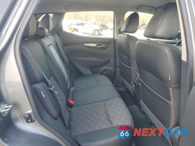 Zdjęcie 10 z 11 samochodu: 2021 NISSAN ROGUE SPORT SV VIN:JN1BJ1BW7MW420700 - miniatura