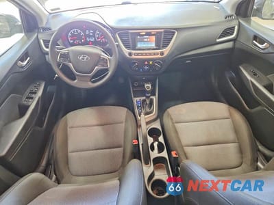 Zdjęcie 8 z 12 samochodu: 2021 HYUNDAI ACCENT SE VIN:3KPC24A67ME146586 - miniatura
