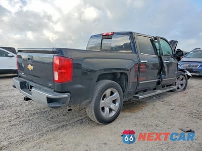 Trzecie zdjęcie samochodu z tyłu: 2017 CHEVROLET SILVERADO C1500 LTZ VIN:3GCPCSEC1HG377089 - miniatura