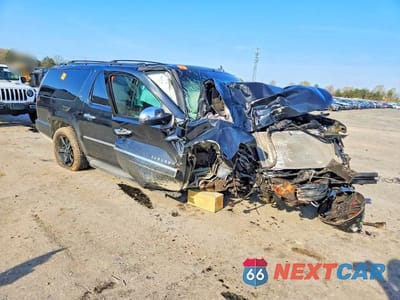 Czwarte zdjęcie samochodu z boku: 2013 CHEVROLET SUBURBAN K1500 LTZ VIN:1GNSKKE74DR287517 - miniatura