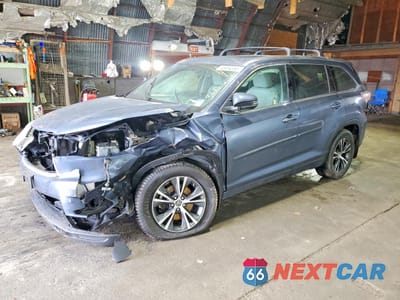 2016 TOYOTA HIGHLANDER XLE 5TDJKRFH4GS505188 - główne zdjęcie licytacji z USA - miniatura