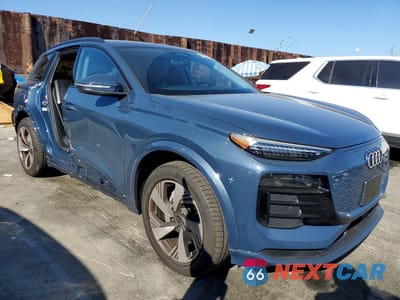 Czwarte zdjęcie samochodu z boku: 2025 AUDI Q6 E-TRON PREMIUM PLUS VIN:WA124BGF6SA034485 - miniatura