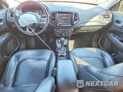 Zdjęcie 8 z 12 samochodu: 2018 JEEP COMPASS LIMITED VIN:3C4NJDCB9JT333910 - miniatura