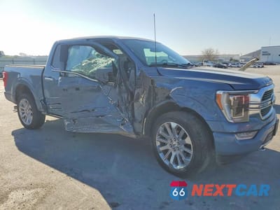 Czwarte zdjęcie samochodu z boku: 2023 FORD F150 SUPERCREW VIN:1FTFW1ED1PFA90745 - miniatura