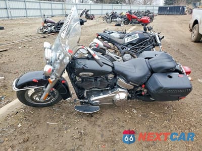 Trzecie zdjęcie samochodu z tyłu: 2021 HARLEY-DAVIDSON FLHC VIN:1HD1YAJ19MB031072 - miniatura