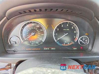 Zdjęcie 9 z 11 samochodu: 2015 BMW X5 XDRIVE35I VIN:5UXKR0C5XF0K64694 - miniatura