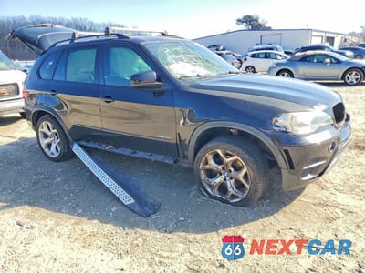 Czwarte zdjęcie samochodu z boku: 2013 BMW X5 XDRIVE35I VIN:5UXZV4C57D0E11572 - miniatura