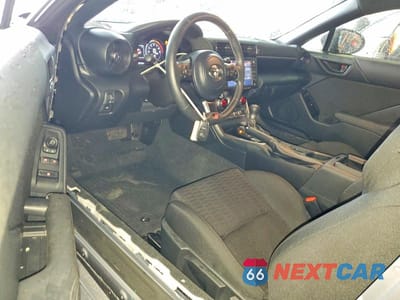 Zdjęcie 8 z 12 samochodu: 2024 TOYOTA GR86 BASE VIN:JF1ZNBB13R8760213 - miniatura