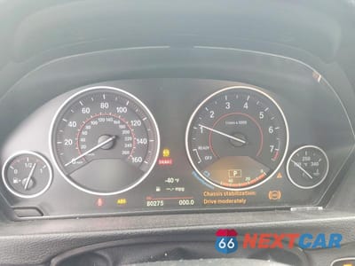 Zdjęcie 9 z 13 samochodu: 2018 BMW 330 XI VIN:WBA8K3C57JA024021 - miniatura