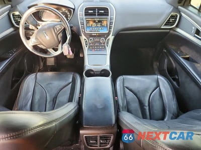 Zdjęcie 8 z 12 samochodu: 2016 LINCOLN MKX RESERVE VIN:2LMTJ8LR4GBL43938 - miniatura