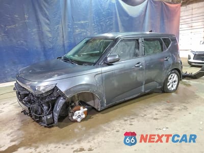 2023 KIA SOUL LX KNDJ23AU7P7885591 - główne zdjęcie licytacji z USA - miniatura