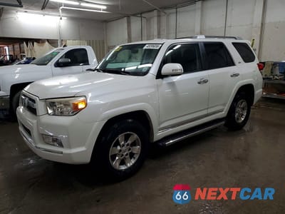 2011 TOYOTA 4RUNNER SR5 JTEBU5JR4B5049422 - główne zdjęcie licytacji z USA - miniatura