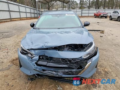 Piąte zdjęcie samochodu w środku: 2025 NISSAN SENTRA SR VIN:3N1AB8DV4SY233748 - miniatura
