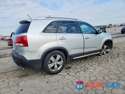 Trzecie zdjęcie samochodu z tyłu: 2012 KIA SORENTO EX VIN:5XYKU3A66CG257048 - miniatura