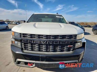 Piąte zdjęcie samochodu w środku: 2021 CHEVROLET SILVERADO K1500 TRAIL BOSS CUSTOM VIN:1GCPYCEF3MZ330447 - miniatura