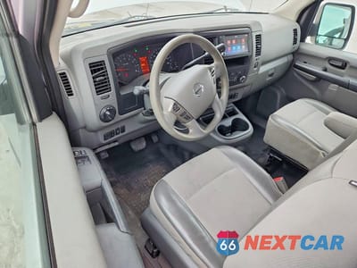 Zdjęcie 8 z 13 samochodu: 2020 NISSAN NV 3500 HD S VIN:5BZBF0AA0LN850068 - miniatura