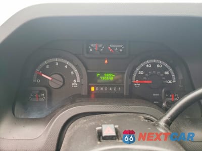 Zdjęcie 9 z 13 samochodu: 2019 FORD E450 BOX TRUCK VIN:1FDXE4FS3KDC04122 - miniatura