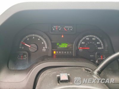 Zdjęcie 9 z 13 samochodu: 2019 FORD E450 BOX TRUCK VIN:1FDXE4FS3KDC04122 - miniatura