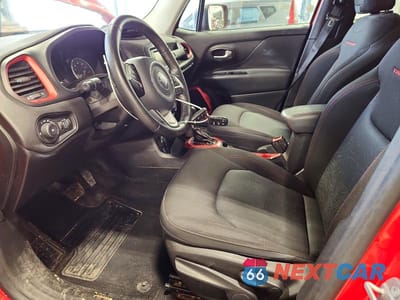 Zdjęcie 7 z 12 samochodu: 2016 JEEP RENEGADE TRAILHAWK VIN:ZACCJBCTXGPC51382 - miniatura