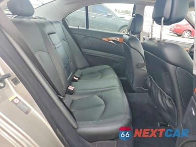 Zdjęcie 10 z 12 samochodu: 2007 MERCEDES-BENZ E 550 VIN:WDBUF72X07A984305 - miniatura