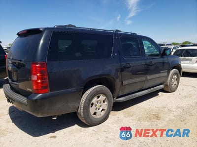 Trzecie zdjęcie samochodu z tyłu: 2012 CHEVROLET SUBURBAN C1500 LT VIN:1GNSCJE05CR276244 - miniatura