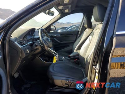 Zdjęcie 7 z 11 samochodu: 2016 BMW X1 XDRIVE28I VIN:WBXHT3C34G5E50335 - miniatura