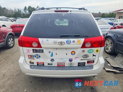 Zdjęcie 6 z 11 samochodu: 2010 TOYOTA SIENNA XLE VIN:5TDYK4CC4AS295080 - miniatura