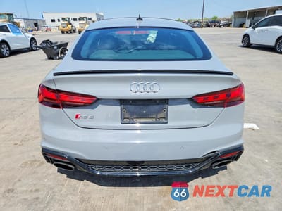 Zdjęcie 6 z 13 samochodu: 2023 AUDI RS5 VIN:WUAAWCF50PA900671 - miniatura