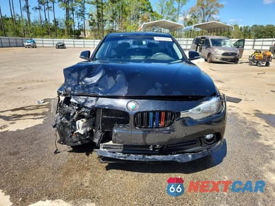 Piąte zdjęcie samochodu w środku: 2016 BMW 320 XI VIN:WBA8E5G5XGNT40513 - miniatura