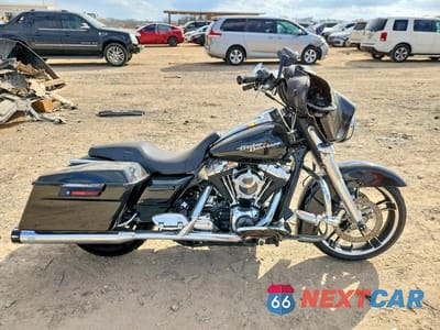 2006 HARLEY-DAVIDSON FLHXI 1HD1KBW1X6Y623239 - główne zdjęcie licytacji z USA - miniatura