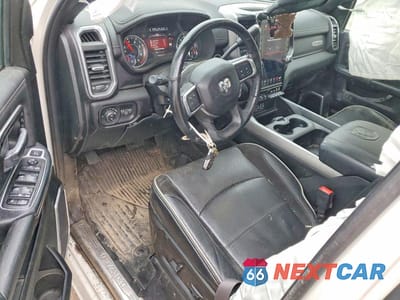 Zdjęcie 8 z 12 samochodu: 2021 RAM 2500 LARAMIE VIN:3C6UR5FL2MG525527 - miniatura