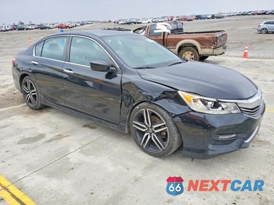 Czwarte zdjęcie samochodu z boku: 2016 HONDA ACCORD VIN:1HGCR2F54GA025569 - miniatura