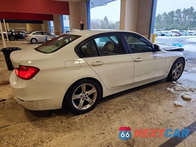 Trzecie zdjęcie samochodu z tyłu: 2014 BMW 328 I SULEV VIN:WBA3C1C5XEK113920 - miniatura