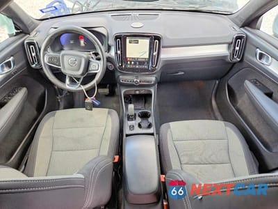 Zdjęcie 8 z 14 samochodu: 2024 VOLVO XC40 CORE VIN:YV4L12UK1R2356490 - miniatura