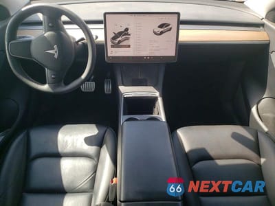 Zdjęcie 8 z 11 samochodu: 2022 TESLA MODEL Y VIN:7SAYGDEF4NF452435 - miniatura