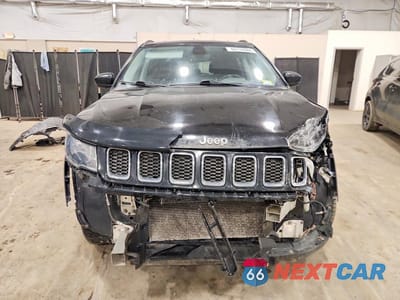 Piąte zdjęcie samochodu w środku: 2021 JEEP COMPASS LATITUDE VIN:3C4NJDBB3MT530710 - miniatura