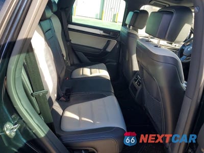 Zdjęcie 10 z 12 samochodu: 2017 VOLKSWAGEN TOUAREG VIN:WVGRF7BP9HD003651 - miniatura