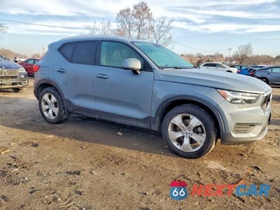 Czwarte zdjęcie samochodu z boku: 2020 VOLVO XC40 T5 MOMENTUM VIN:YV4162UK0L2278235 - miniatura
