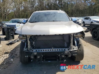 Piąte zdjęcie samochodu w środku: 2021 CHEVROLET SUBURBAN C1500 PREMIER VIN:1GNSCFKD2MR164541 - miniatura