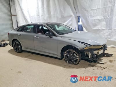 Czwarte zdjęcie samochodu z boku: 2024 KIA K5 GT-LINE VIN:5XXG64J27RG236743 - miniatura