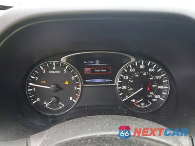 Zdjęcie 9 z 12 samochodu: 2017 NISSAN PATHFINDER S VIN:5N1DR2MM3HC696648 - miniatura