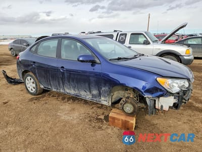 Czwarte zdjęcie samochodu z boku: 2008 HYUNDAI ELANTRA GL VIN:KMHDU45D48U501935 - miniatura