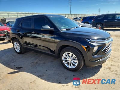 Czwarte zdjęcie samochodu z boku: 2025 CHEVROLET TRAILBLAZER LS VIN:KL79MMSLXSB097299 - miniatura