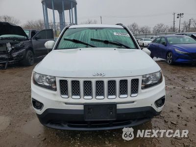 Piąte zdjęcie samochodu w środku: 2017 JEEP COMPASS LATITUDE VIN:1C4NJDEB5HD139453 - miniatura